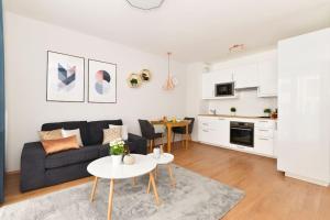 Laurel Bay Apartment