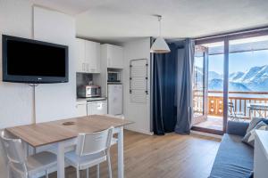 Appartement d une chambre avec terrasse amenagee a L Alpe d Huez