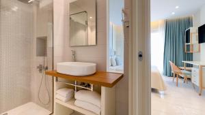 Junior Suite with Balcony