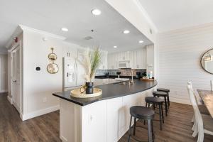 Sterling Beach 705 - Happy