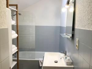 Appartements Sun, parking, centre ville , proche Sanctuaires : photos des chambres