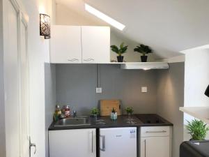 Appartements Sun, parking, centre ville , proche Sanctuaires : photos des chambres