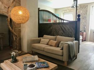 Appartements Le Loft des Antiquaires, L'Isle-sur-la-Sorgue : photos des chambres