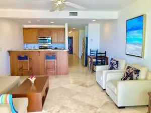 New Listing La Vista Azul Spacious 1 Bedroom Condo - Turtle Cove