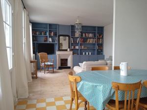 Maisons de vacances Rochefort, Charentaise 3 a 7 personnes, 3 etoiles : photos des chambres