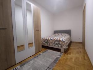 Apartman Ledine