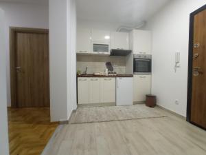 Apartman Ledine