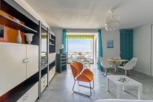 Le seventies - Vue Port - parking privé - étage élevé - Pyramide