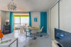 Le seventies - Vue Port - parking privé - étage élevé - Pyramide