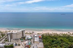 The Purple Pelican Beachfront with Ocean Balcony Unit 2