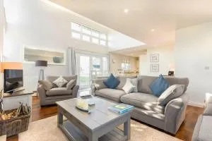 The Beach Hut - Swinhoe