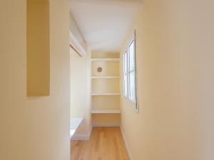 Spanish Steps Luxury Fashion Apartment