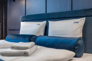 Ambria Apartments Sun Towers