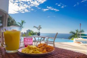 Villa Mozzafiato Private Resort with Full Staff and Heated Pool