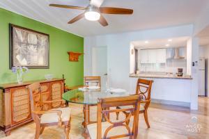 Deluxe Suites at Villas Tropical in Zona Hotelera