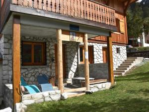 Agréable rez de jardin dans chalet avec animaux admis, pour 3 personnes - FR-1-464-183