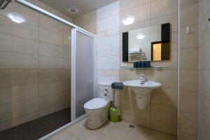 Phòng 4 người Nhìn ra cảnh Núi non (Quadruple Room with Mountain View)