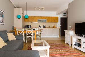 New Stylish Flat Near Old Town
