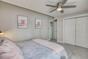 My Cozy Duplex B in the heart of West Side