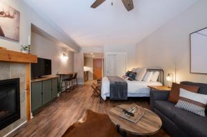 Premium Unit 3318 - Studio - Fraser Crossing Founders Pointe condo