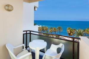 Twin Room with Side Sea View room in Sol Tenerife