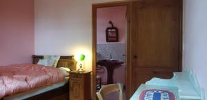 Maisons de vacances MAISON DE CHARME AVEC JARDIN CLOS : photos des chambres