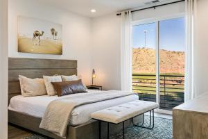 Albatross on the 8th home