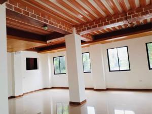 THE-SOMERSET INN & RESTAURANT