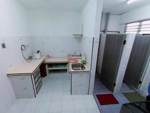 Jo-Rumah 3 Bedroom Apartment Jelutong Georgetown Penang Free WIFI