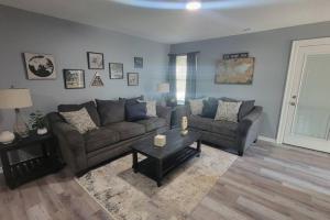 160 Overbrook 3 bedroom home with privately fenced yard and hot tub