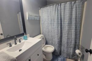 160 Overbrook 3 bedroom home with privately fenced yard and hot tub