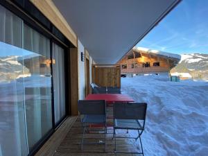 Appartement lumineux et contemporain avec parking privé, proche télécabine du Linga - FR-1-693-48