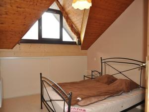 Appartement central avec balcon et parking - FR-1-692-4