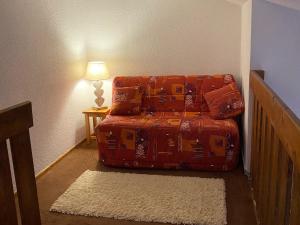 Appartement rénové avec balcon proche du centre - FR-1-692-13