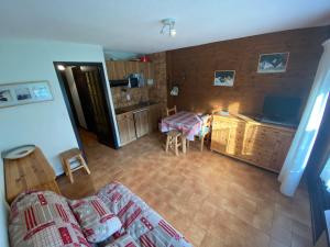 Studio près des pistes avec balcon! - FR-1-692-67