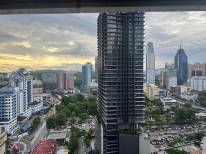 ComfyHomes M101 Dang Wangi Pool KLCC View