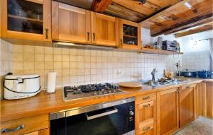 Cozy Home In Novi Marof With Sauna