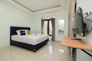 Urbanview Hotel Kampung Istal Megamendung Puncak by RedDoorz