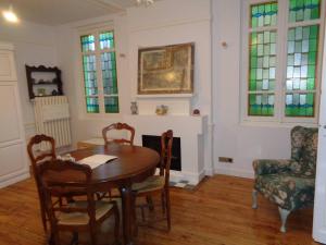 À 350 m de la plage, superbe T3 rénové avec terrasse et jardin, quartier calme, internet inclus - FR-1-433-92