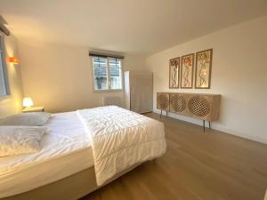 Grande Maison Rénovée 3* à Bénodet, Jardin Clos, Salle de Jeux, Parking, Wifi, Terrasse, 4 chambres - FR-1-481-112