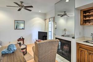 Dallas Condo w Pool Access + Walk to Shops!