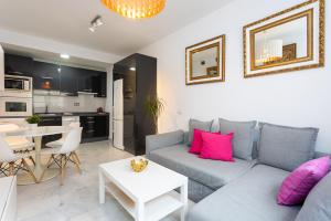 Holidays2Malaga Carrera Capuchinos Aircon Downtown & Parking Optional