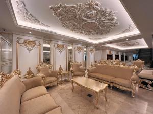 Puteri Wing - Riverside Majestic Hotel