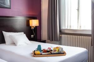 Hotels Hotel Le Mondon : Chambre Lits Jumeaux avec Lit d'Appoint (Sans Climatisation)