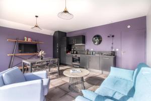 Appartements LE COIN COSY avec Balcon Terrasse parking prive et linge de lit compris : Appartement avec Balcon