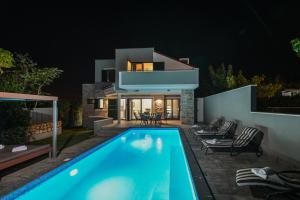 Villa Dana & Thalia - Private Heated Pool