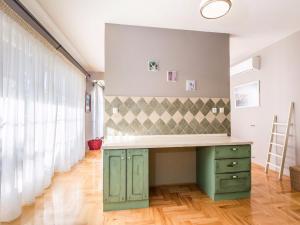 Apartments Škoda I, Škoda II