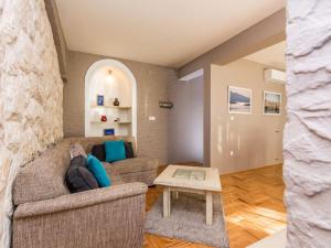 Apartments Škoda I, Škoda II