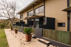 Kapps Mountain Self Catering Accommodation - Khorusepa