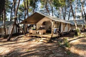 Easyatent Safari tents Bijela Uvala